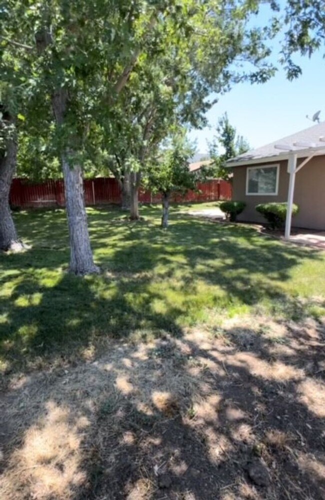 Building Photo - Coming Soon-Located in the Heart of Tehachapi!