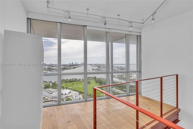 Building Photo - 1100 Biscayne Blvd