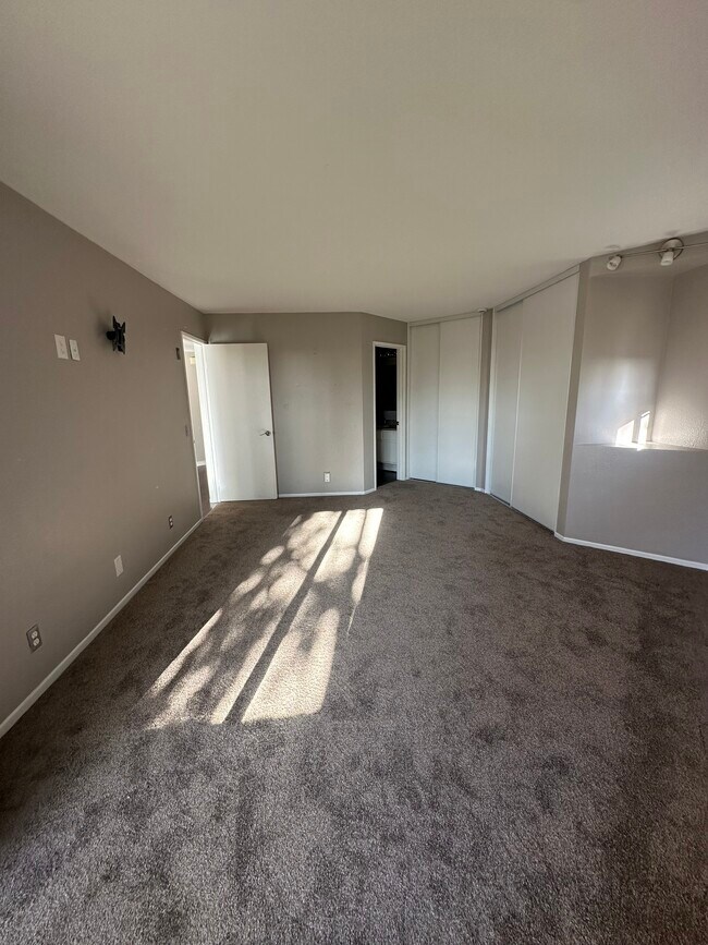 Building Photo - 11345 Affinity Ct