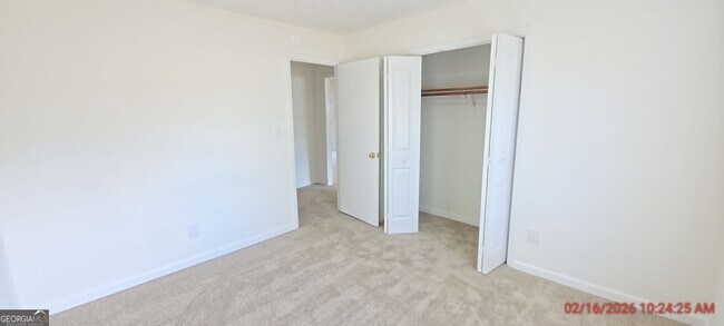 Building Photo - 65 Harris St