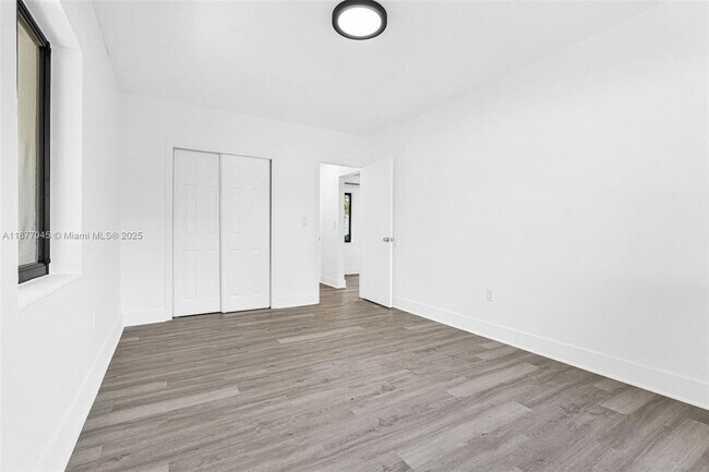 Building Photo - 173 NW 56th St