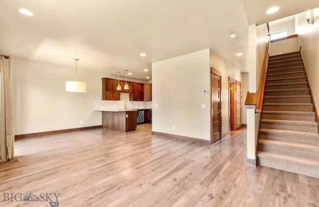 Building Photo - 2708 Cobblestone Pl