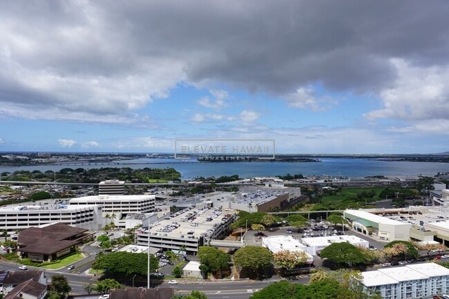 Building Photo - OCEAN VIEWS!! Pearl Regency 1 bed 1 bath 2...