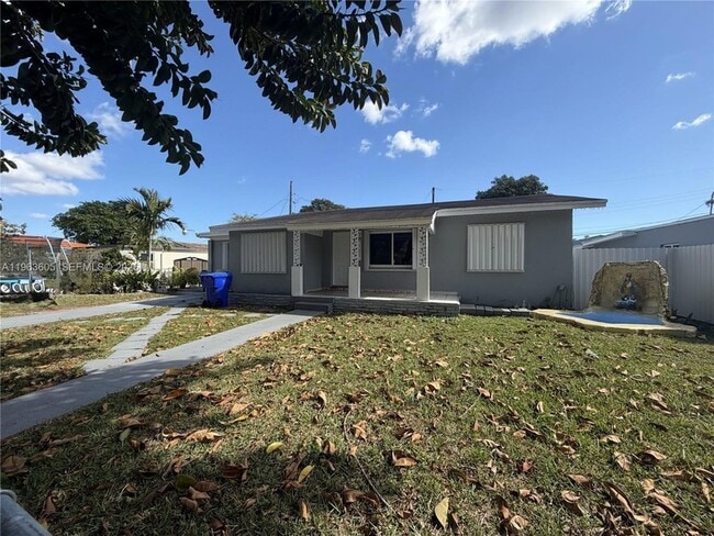 Building Photo - 121 Flagami Blvd