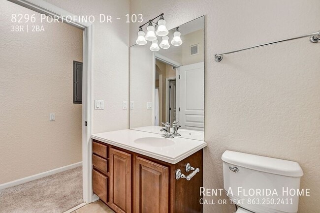 Building Photo - 8296 Portofino Dr