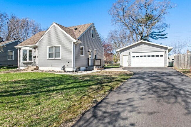 Primary Photo - 6520 Stevens Ave