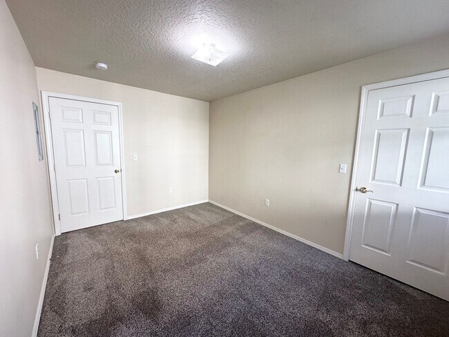 Building Photo - Corsair Lane 2