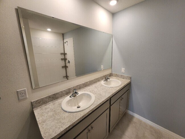 Building Photo - Coastal Woods Lakefront Home