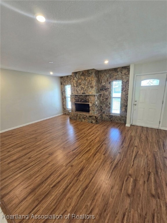 Building Photo - 2717 Queenswood Dr