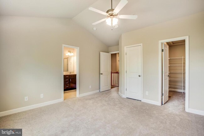 Building Photo - 75 Andrews Pl