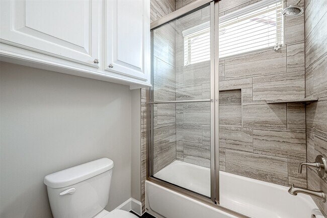 Building Photo - 6527 Camillia Ct