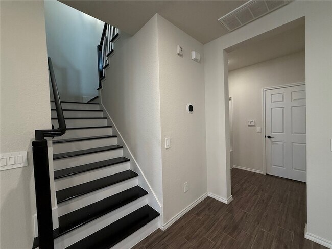 Building Photo - 10325 Harmon Smith Dr.