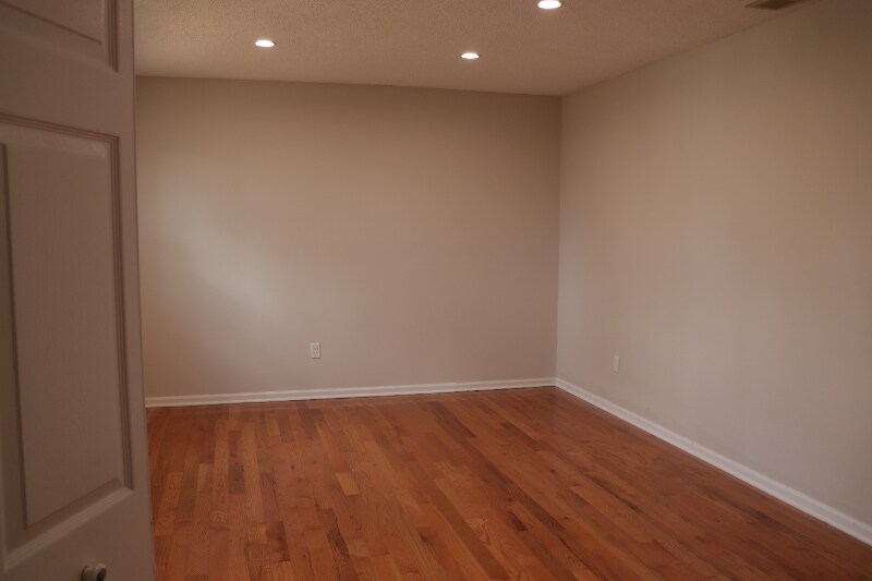 Building Photo - 35 Highpoint Rd