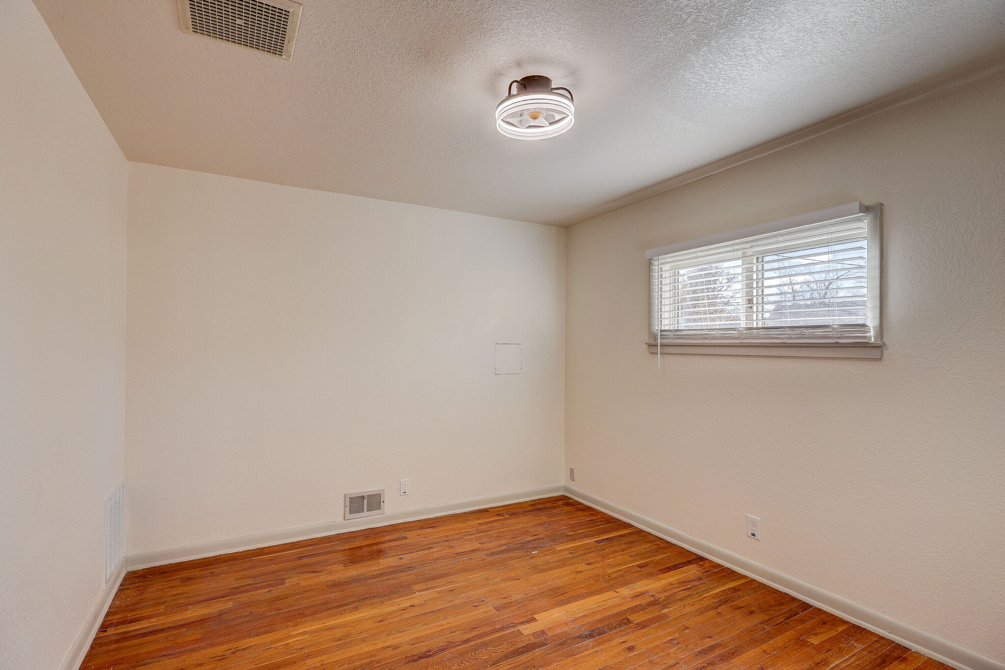 Building Photo - 2327 Fulton St