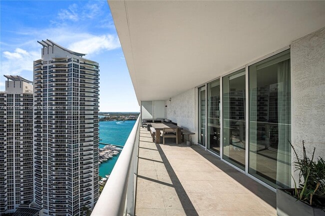 Building Photo - 450 Alton Rd