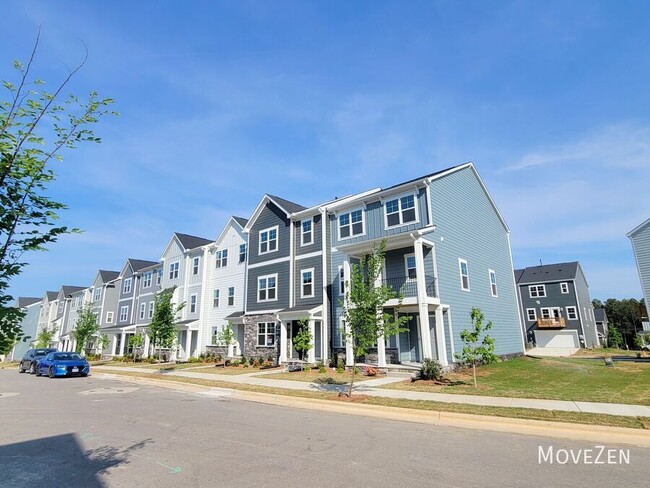 Building Photo - 828 Basswood Gln Trl