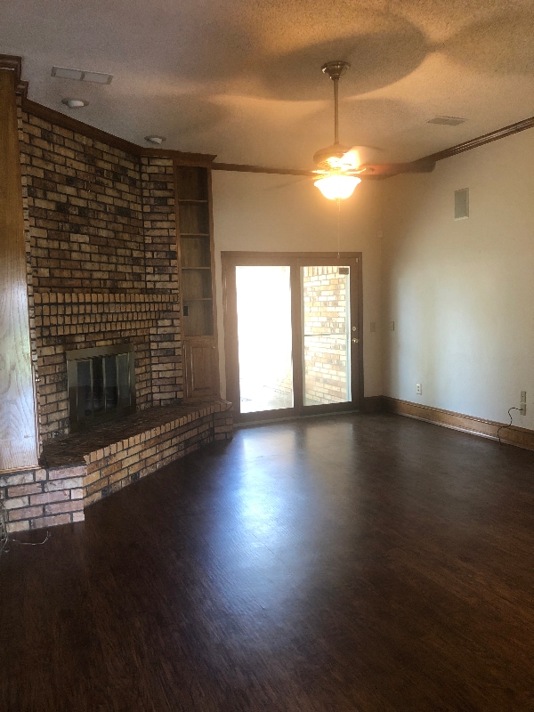 Building Photo - 4210 Rincon Ave