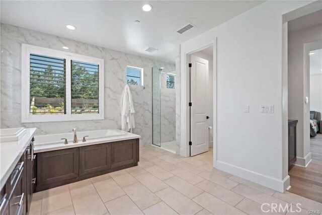 Building Photo - 52 Pedigree