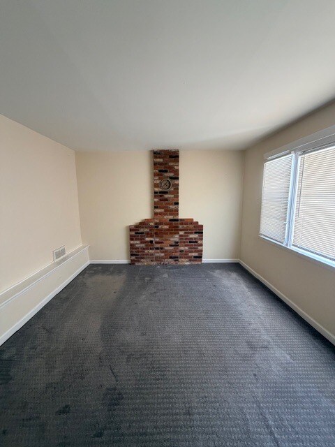 Building Photo - 20 Martell Rd