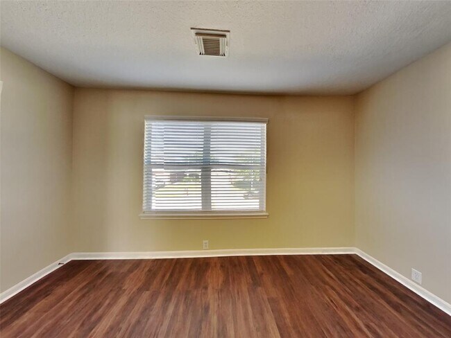 Building Photo - 18322 Valiant Brook Ct
