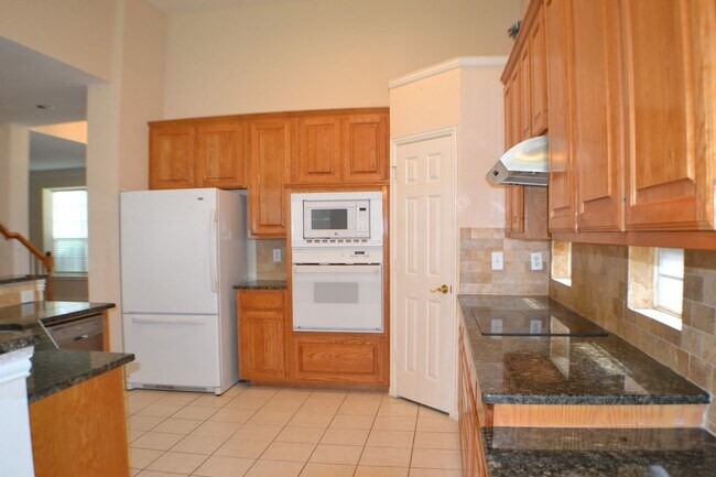Building Photo - House For Lease in Plano