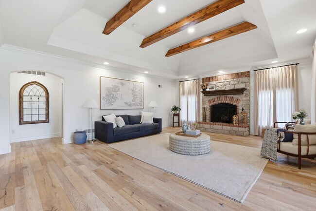 Building Photo - {10500} Luxury Living in Mills Crossing Estates +  Spacious Floorplan with Designer Finishes