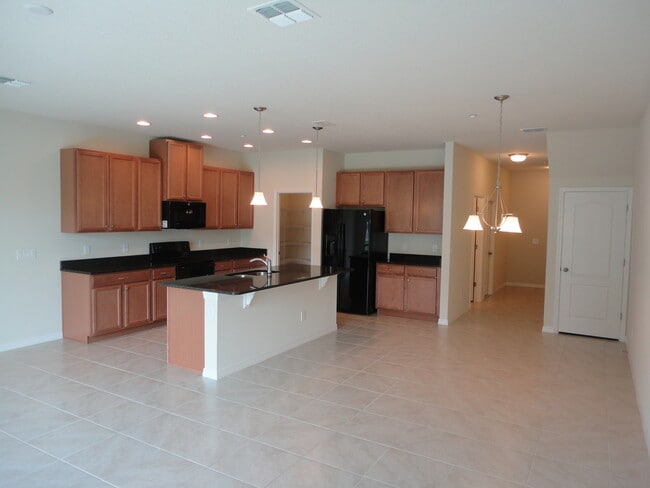 Building Photo - 3/2.5 Town Home in Winter Park! Priced to ...
