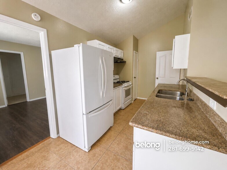 Building Photo - 3108 Trembling Creek Cir
