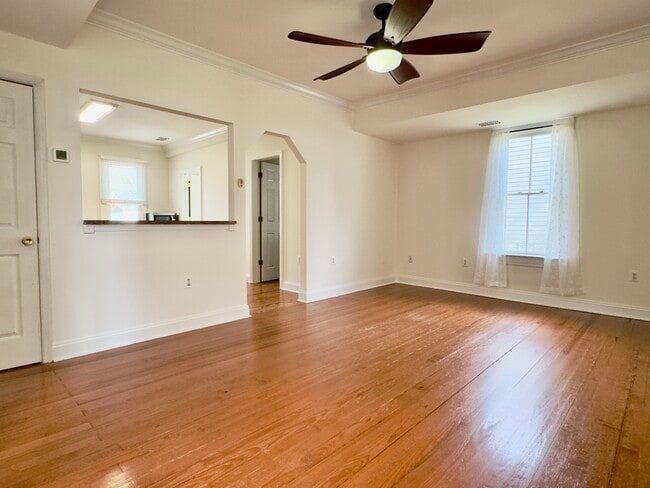 Building Photo - 625 Goldsborough St