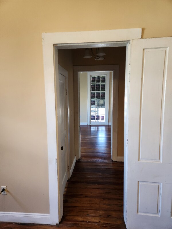 Building Photo - 136 E Washington St