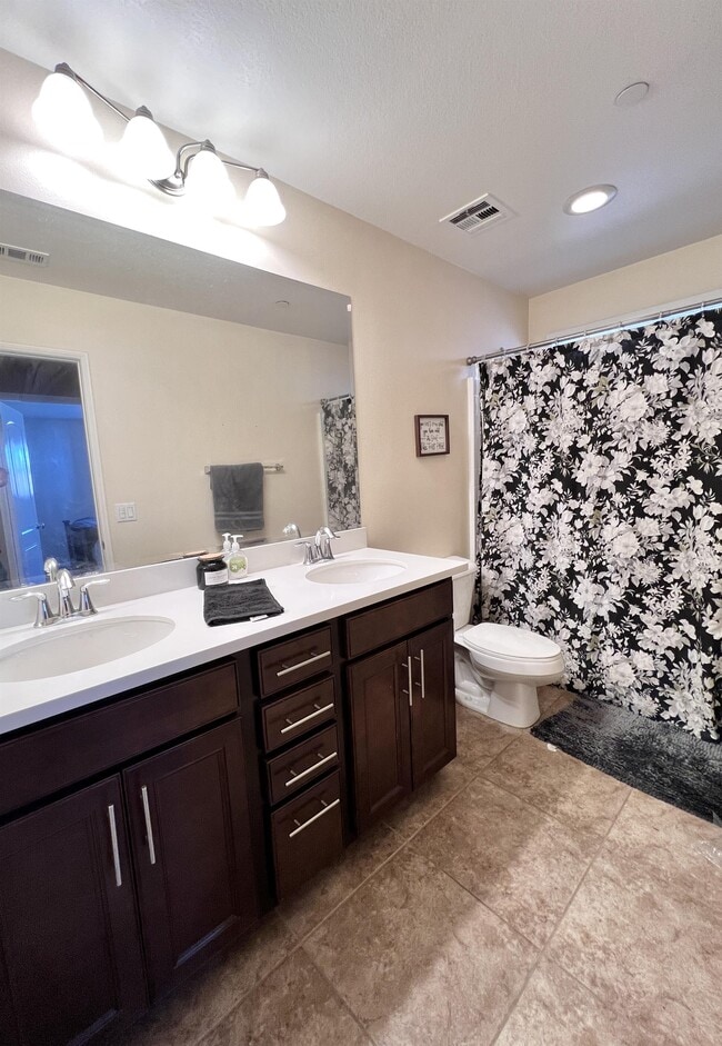 Building Photo - 28891 Brookhill Ct