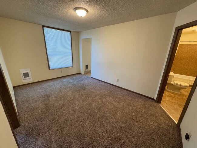Building Photo - Desirable NW 23rd Area
