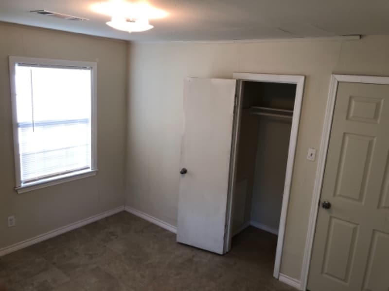 Building Photo - 9707 Santa Cruz St