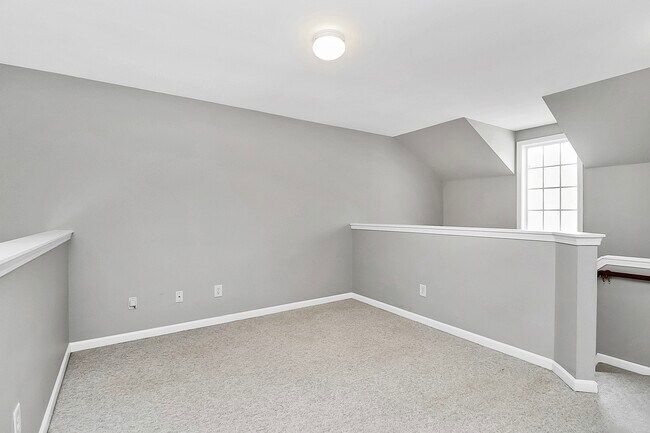 Building Photo - 141 Ross Moore Ave