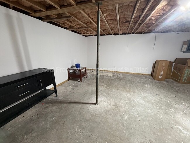 Building Photo - 2563 Wood Valley Rd