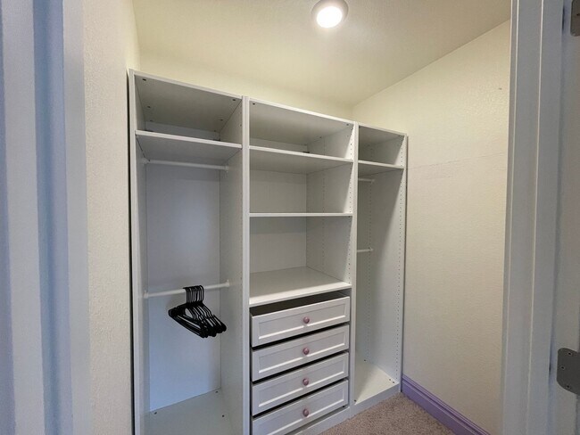Building Photo - Live Lavishly in Harmony Ridge- Fully Furnished 5-Bedroom Dream Home with Backyard Oasis & Speake...