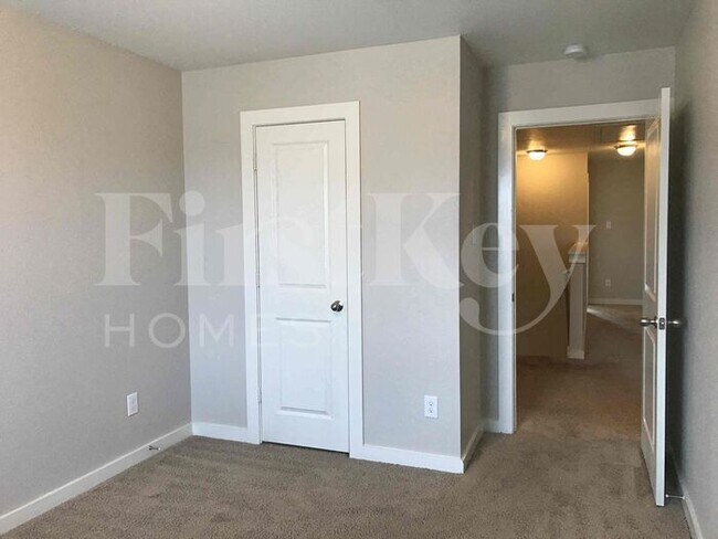 Building Photo - 9948 Rio Doso Drive