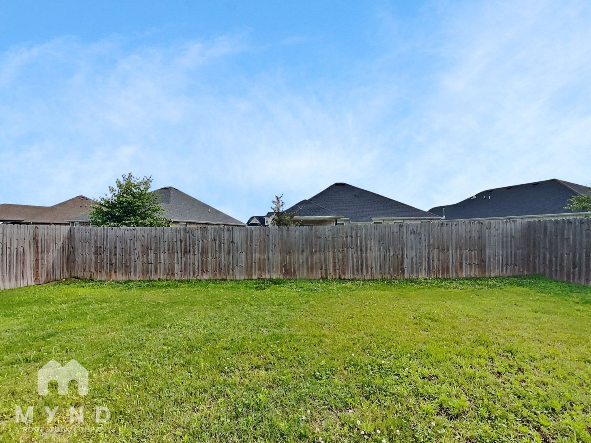 Building Photo - 941 Lakeview Dr