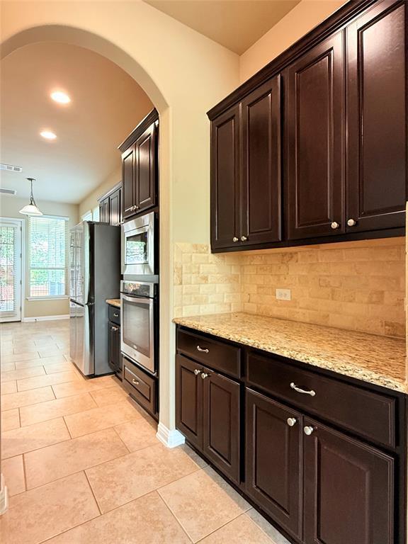 Building Photo - 404 Dry Gulch Bend