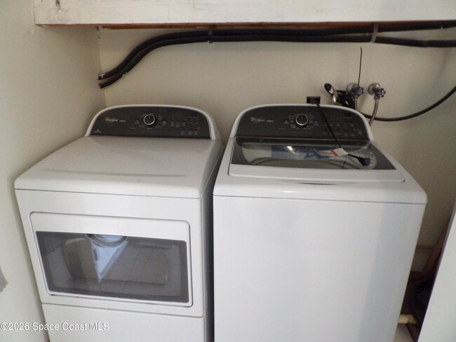 Building Photo - 6318 Hudson Rd