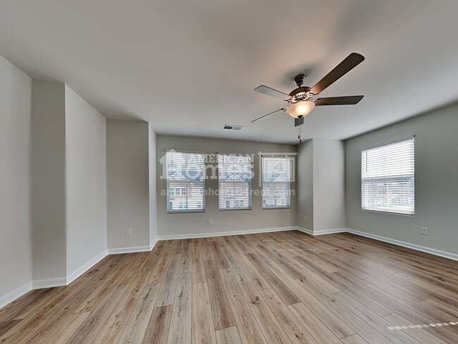 Building Photo - 1608 Solandra Drive