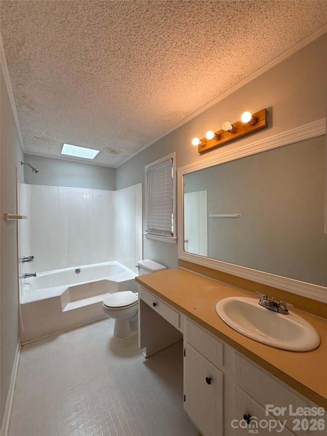 Building Photo - 7905 Haverstraw Ct