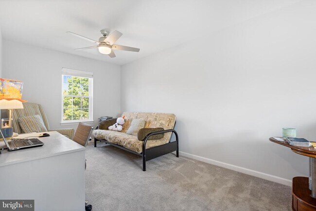 Building Photo - 1615 Spottsworth Way