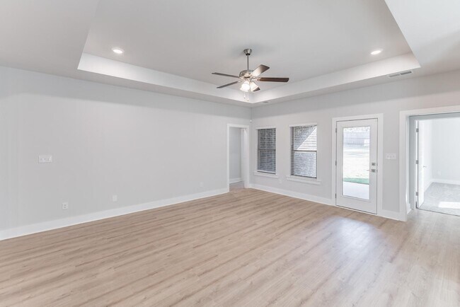 Building Photo - 6027 Margie Collins Dr SE
