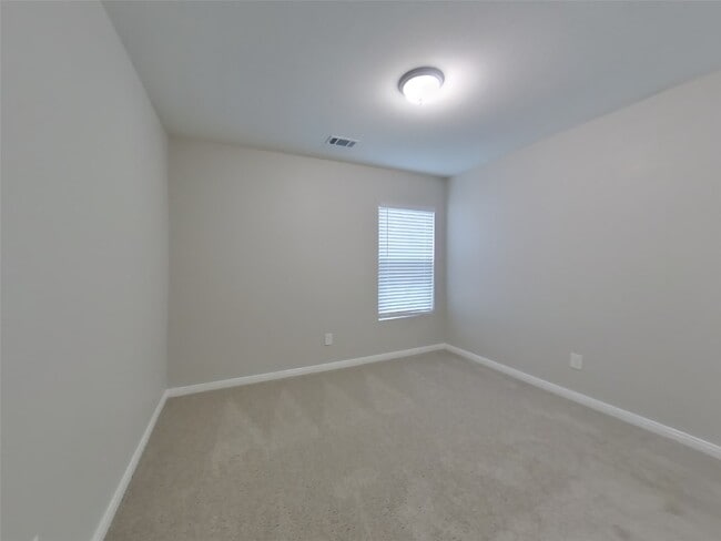 Building Photo - 15676 Del Norte Dr