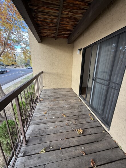 Building Photo - 2450 Lymbery St