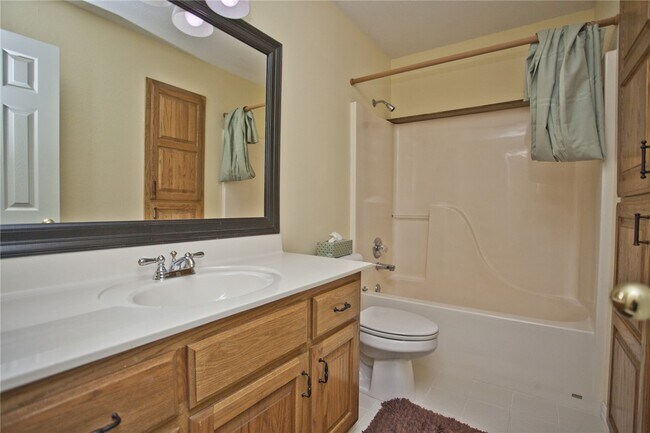 Building Photo - 304 Old Forge Dr