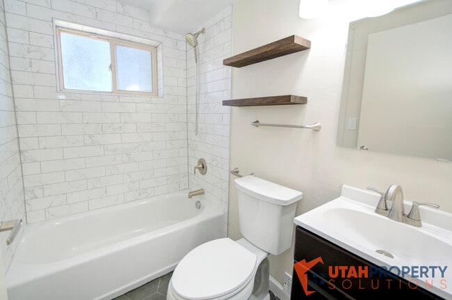 Building Photo - 3896 W Tuscaloosa Way