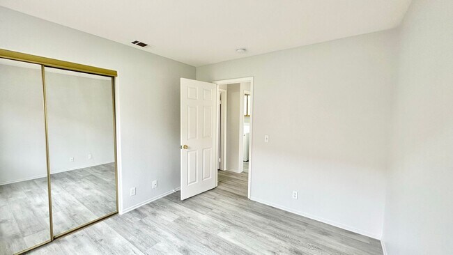 Building Photo - Awesome Two-Story Home, Recently & Freshly Updated, just minutes to downtown Fallbrook!