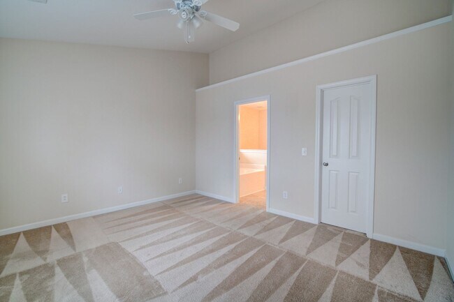 Building Photo - 3/BD - 2.5/BTH  Well Maintained Home in Li...